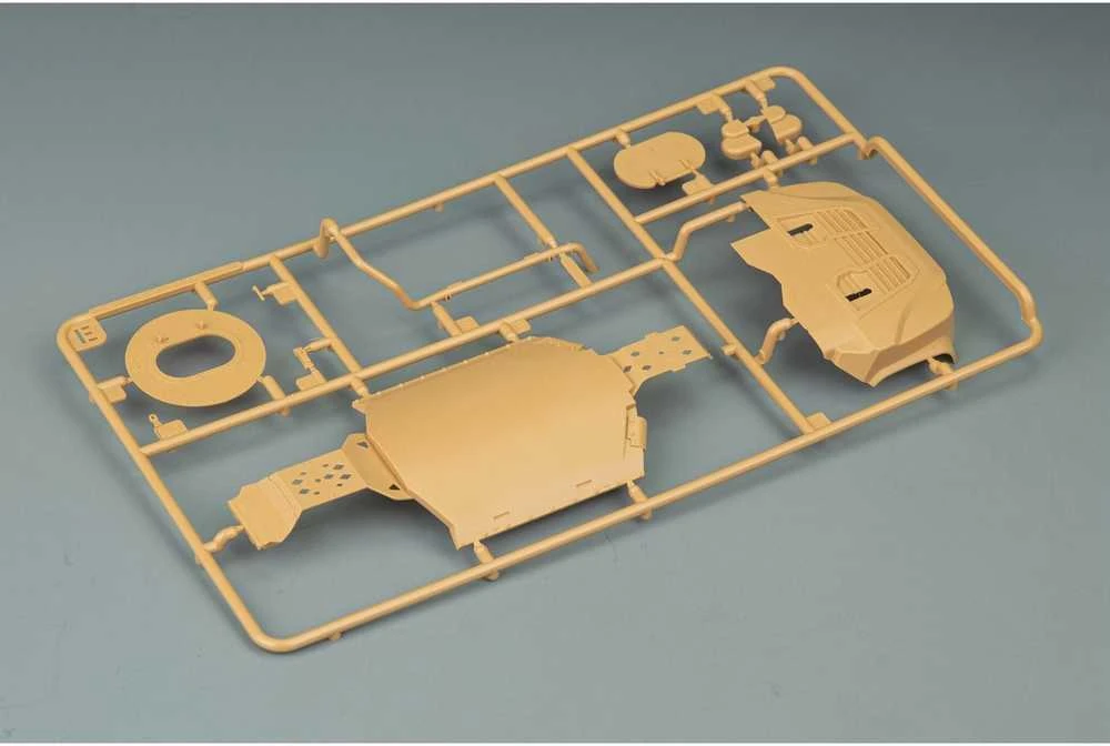 RFM JLTV taktinio visureigio surenkamas modelis 1/35 Rye Field