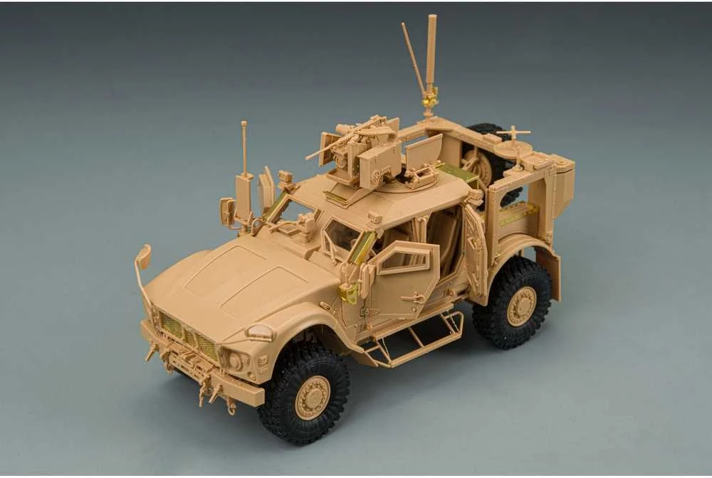 RFM Rye Field Oshkosh M-ATV MRAP 1/48 plastikinis surenkamas modelis