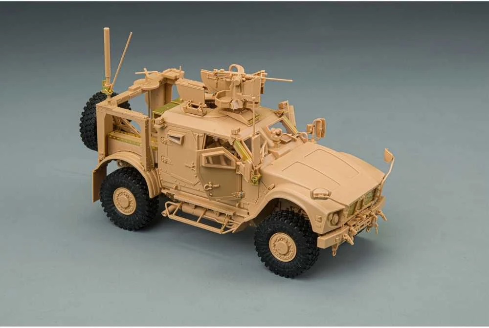 RFM Rye Field Oshkosh M-ATV MRAP 1/48 plastikinis surenkamas modelis
