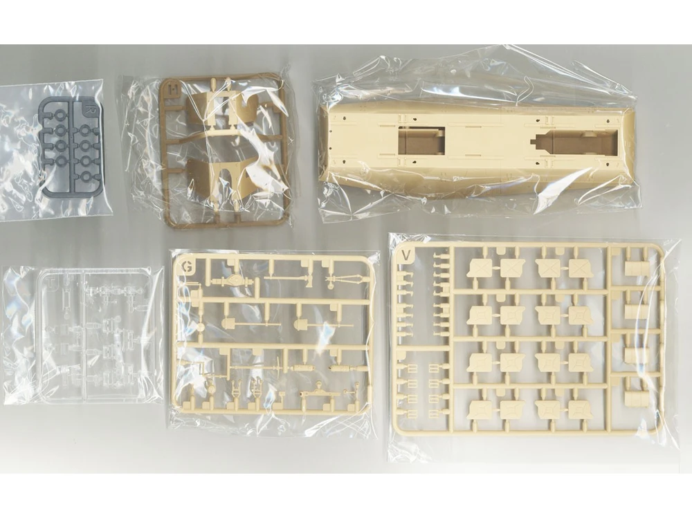 RFM Rye Field Sd.Kfz.234/4 Panzerspähwagen 1/35 su pilnu interjeru (5118)