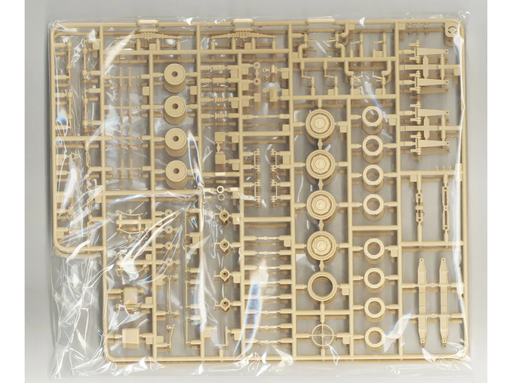 RFM Rye Field Sd.Kfz.234/4 Panzerspähwagen 1/35 su pilnu interjeru (5118)