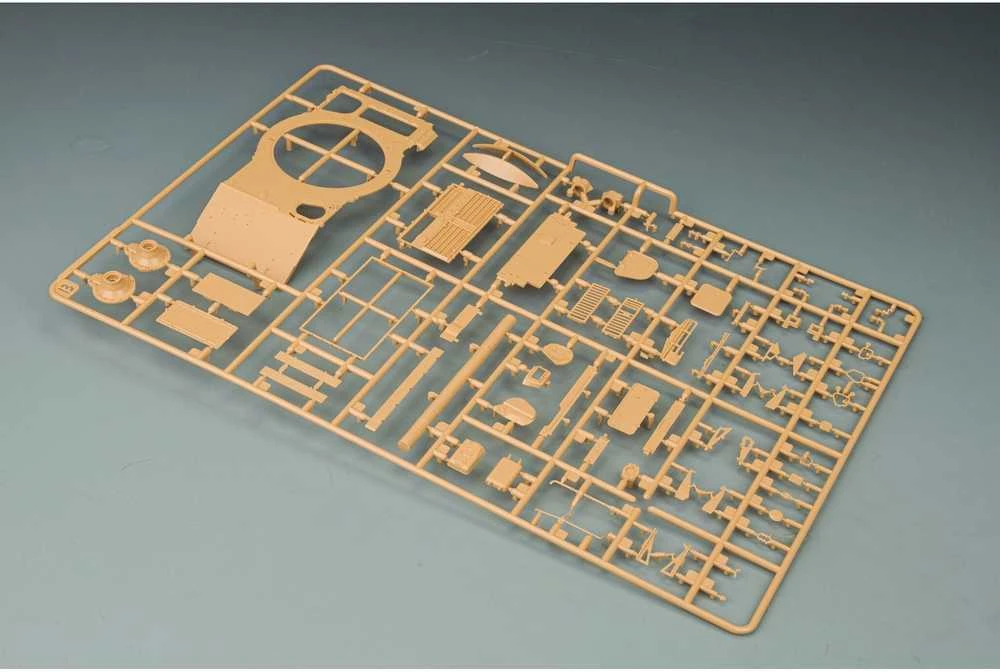 RFM Rye Field T-55A tanko 1981 1/35 rinkinys su judančiais vikšrais