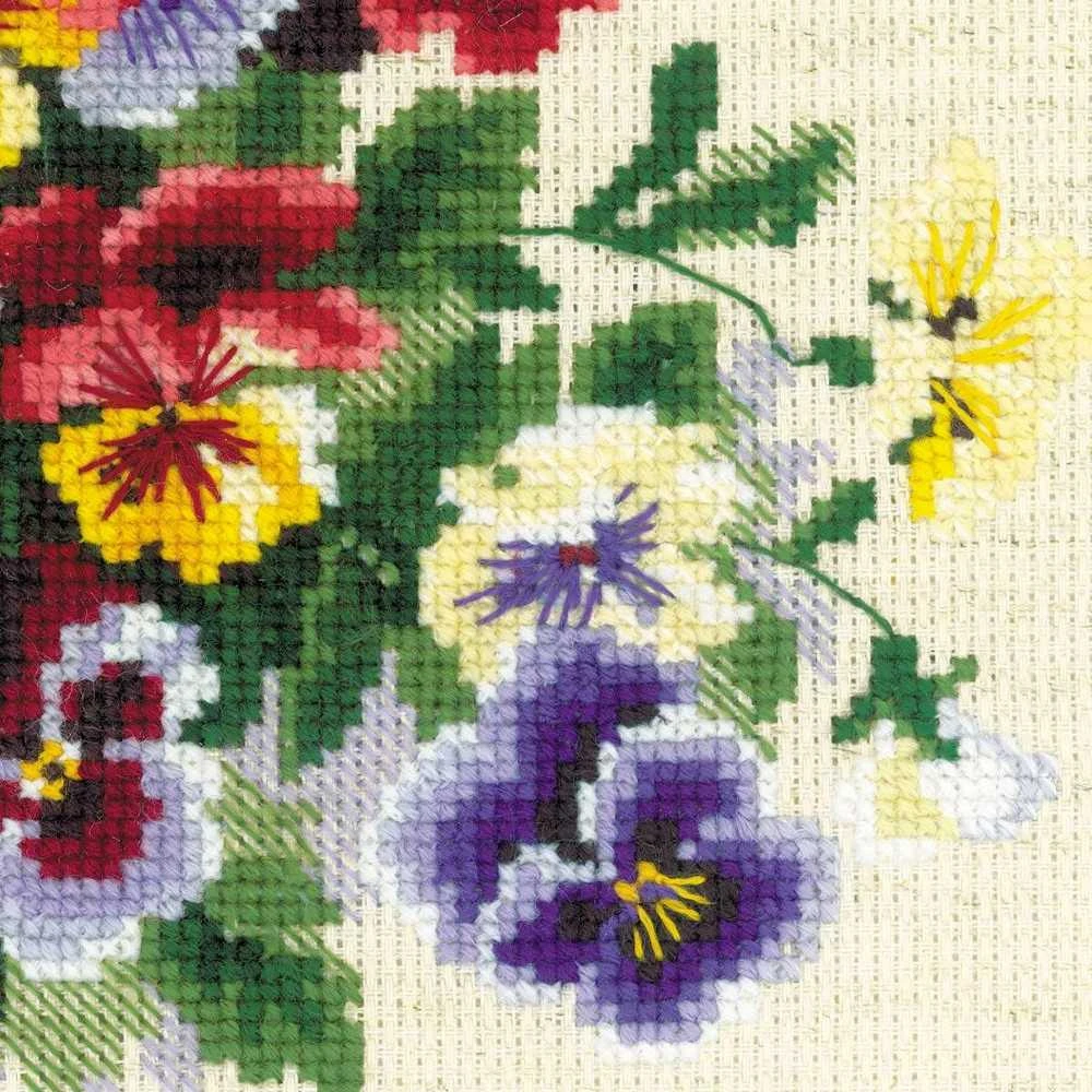 RIOLIS - Create It Yourself - Siuvinėjimo rinkinys „Našlaitės“ 1516 (20x20 cm)