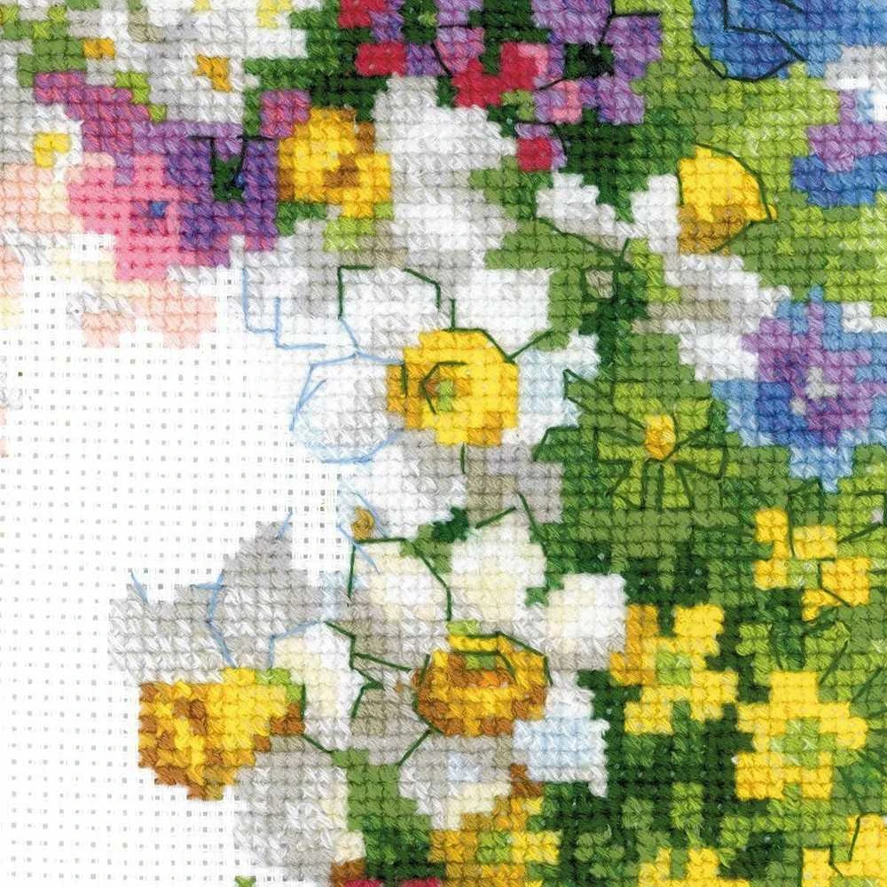 RIOLIS - Create It Yourself - Siuvinėjimo rinkinys „Vainikas su vyšnia“ 1536 (30x30 cm)