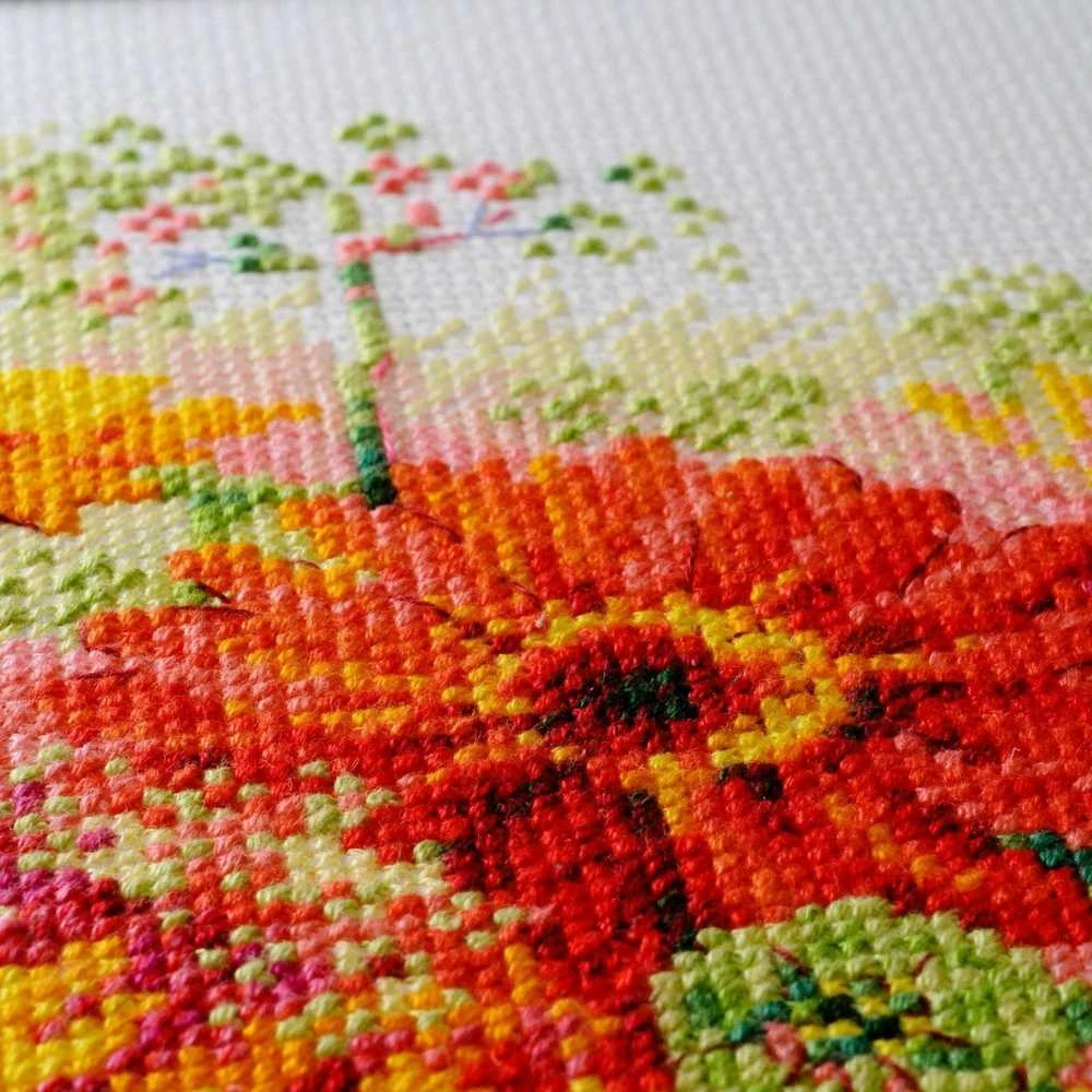 RIOLIS – Create It Yourself – Siuvinėjimo rinkinys „Spalvotos garberos“ 1485 (30x30 cm)