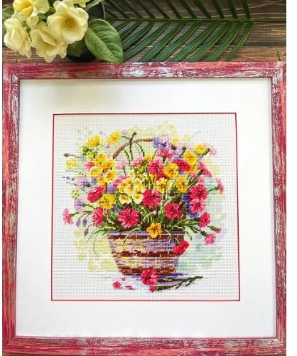 Riolis Siuvinėjimo kryželiu rinkinys „Žydinti vasara“ – gėlių krepšelis 25 x 25 cm