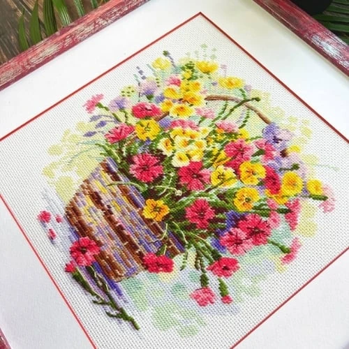 Riolis Siuvinėjimo kryželiu rinkinys „Žydinti vasara“ – gėlių krepšelis 25 x 25 cm