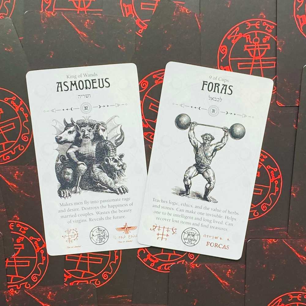 Rockpool Occult Tarot kortos