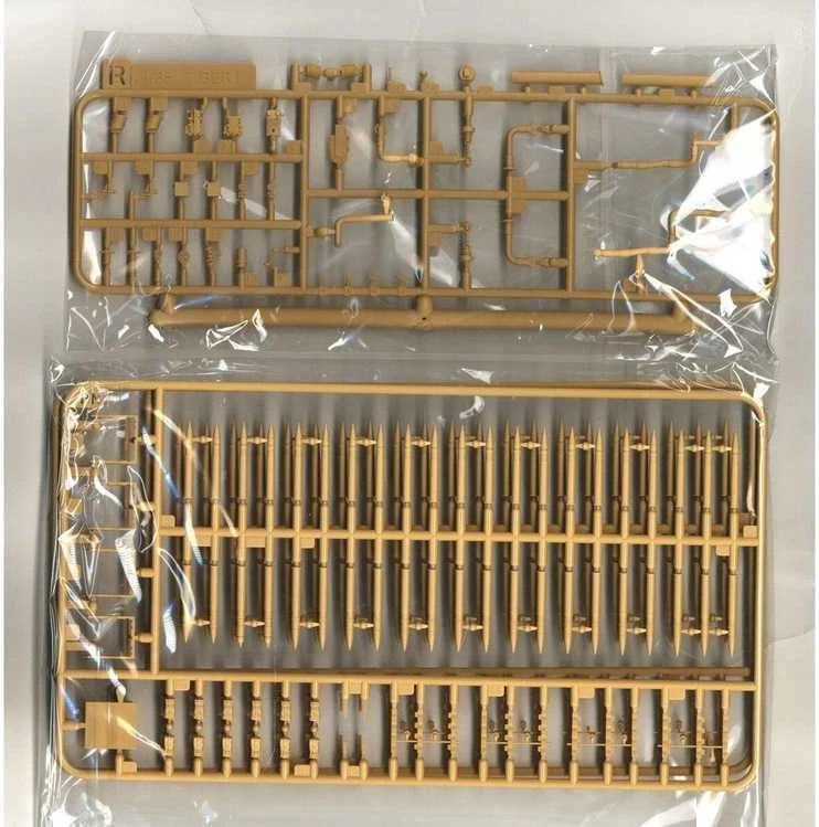 Rye Field Model Tiger I 1/35 modelis, pilnas interjeras, 4 viename (RFM-5141)