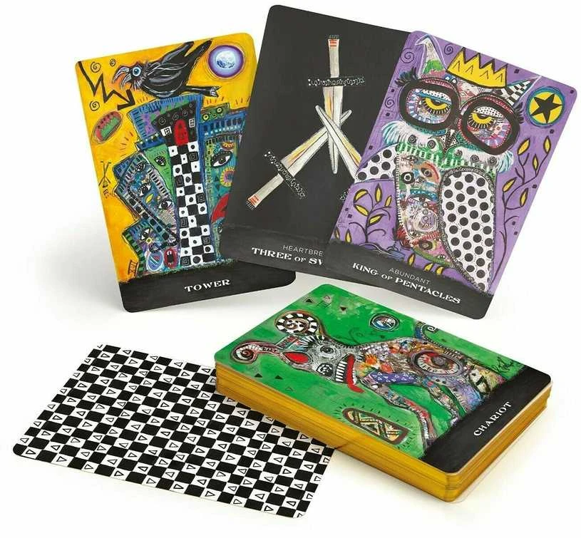 Schiffer Publishing Outsider Art Tarot Kortos