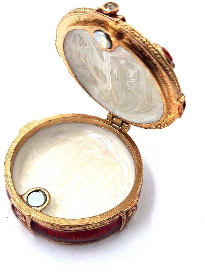 SIAM FASHION JEWELRY CO., LTD. Metalinė papuošalų dėžutė su kristalais, raudona–aukso elegantiška dovana jai