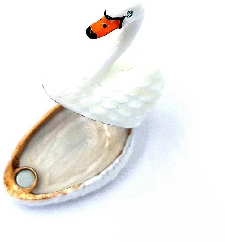 SIAM FASHION JEWELRY CO., LTD. Elegantiška metalinė dovanų dėžutė su kristalais „Gulbė“ – papuošalams