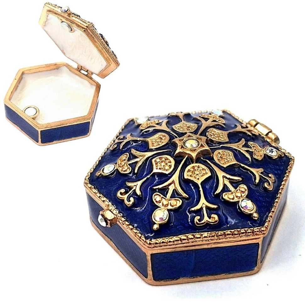 SIAM FASHION JEWELRY CO., LTD. Prabangi mėlyna–auksinė metalinė mini papuošalų dėžutė su kristalais