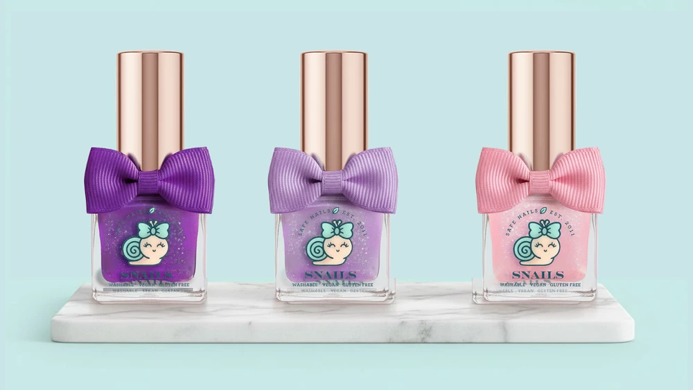 Snails nuplaunamas nagų lakas Blizganti violetinė