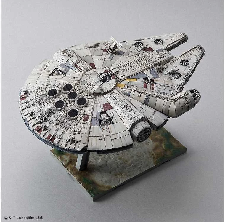 Revell – Star Wars Millennium Falcon (Bandai), 1/144, 01211