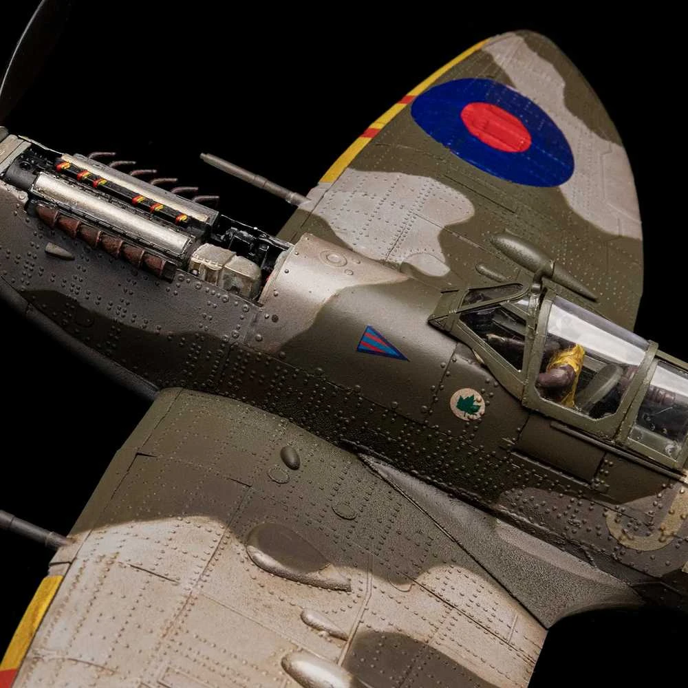 Supermarine Spitfire Mk IXc EN398 – 1:24 kolekcinis PREMIUM lėktuvo modelis (OcCre)
