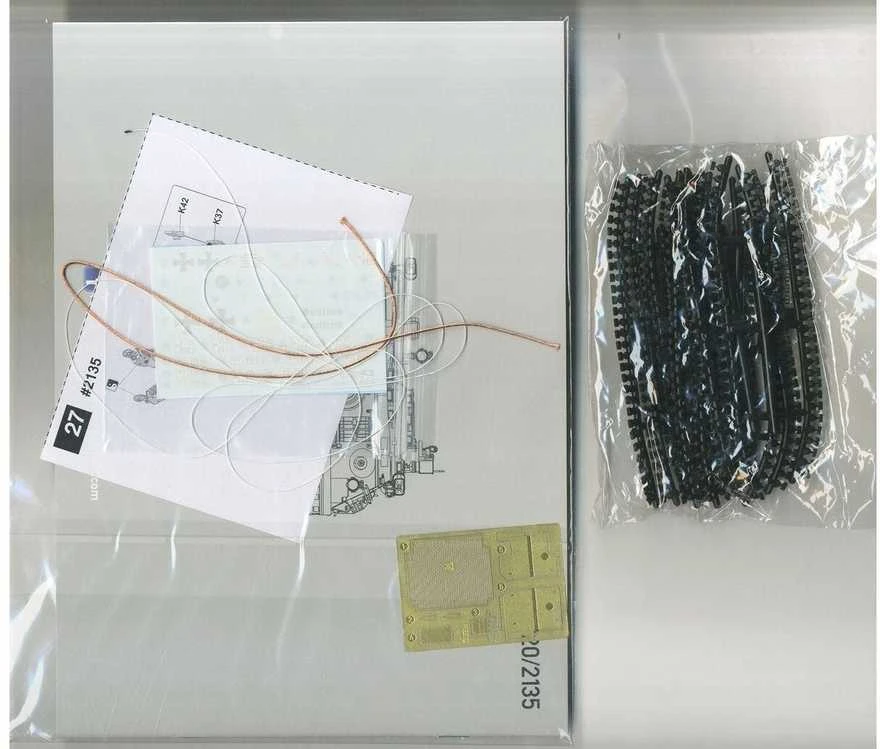Takom Bergepanzer 2A2 1/35 plastikinis šarvuoto tanko modelis