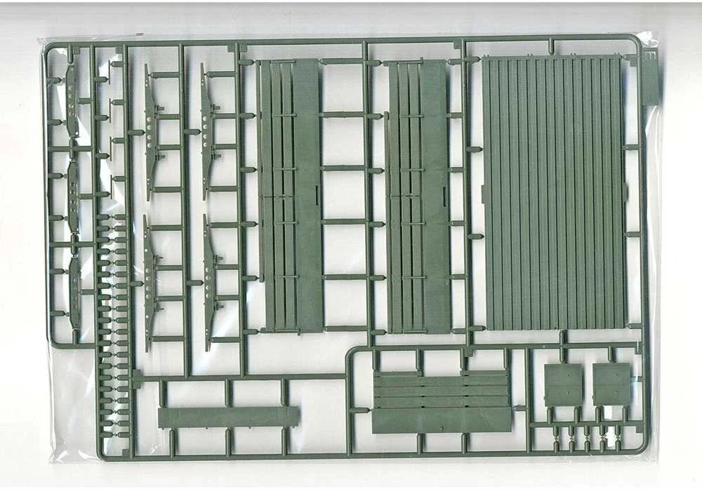Takom KrAZ-6322 Ukrainos sunkvežimis 1/35 surenkamas modelis