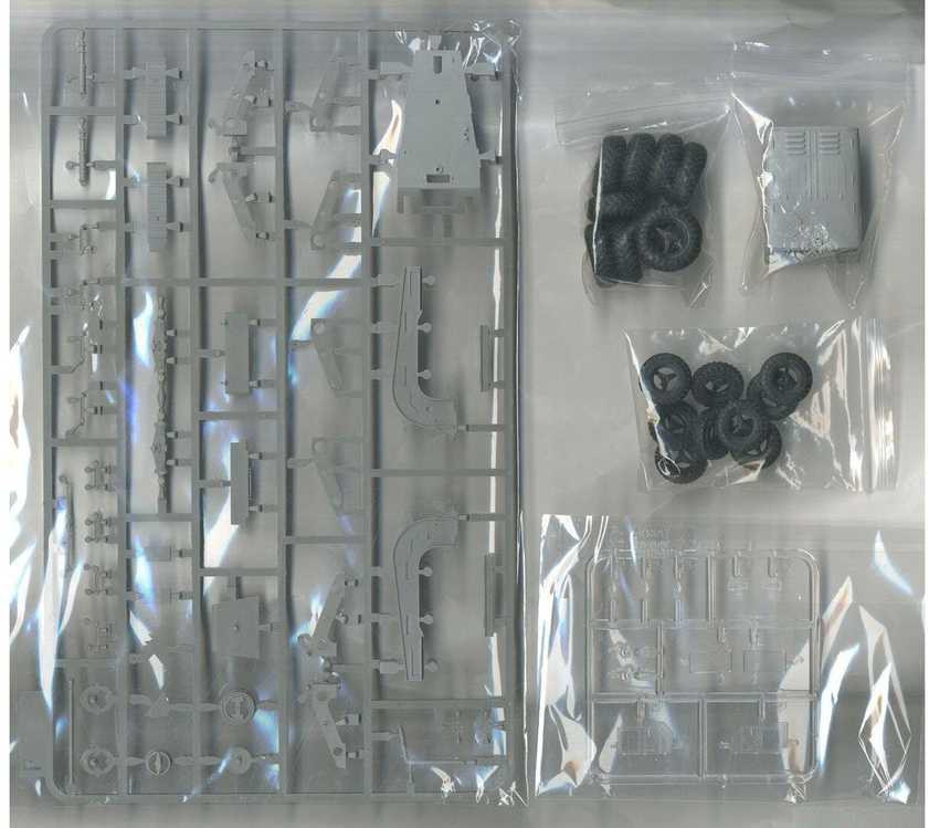 Takom MAZ-537G su CHMZAP-5247G puspriekabe 1/72, plastikinis rinkinys