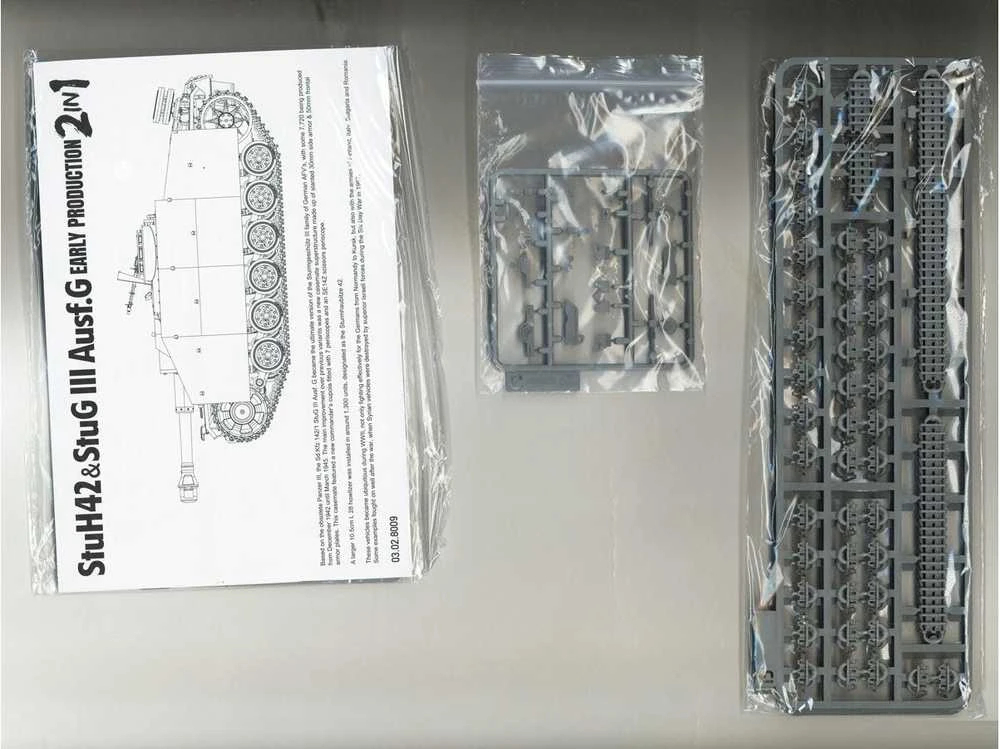 Takom StuH 42 & StuG III Ausf.G ankstyvas 2in1 1/35 modelis