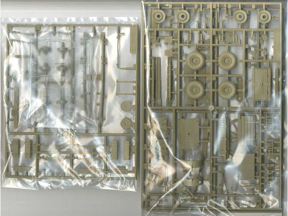 Tamiya – britų 25pdr.field pistoletas ir keturių ginklų traktorius Kanados Ford F.G.T., 1/35, 35044