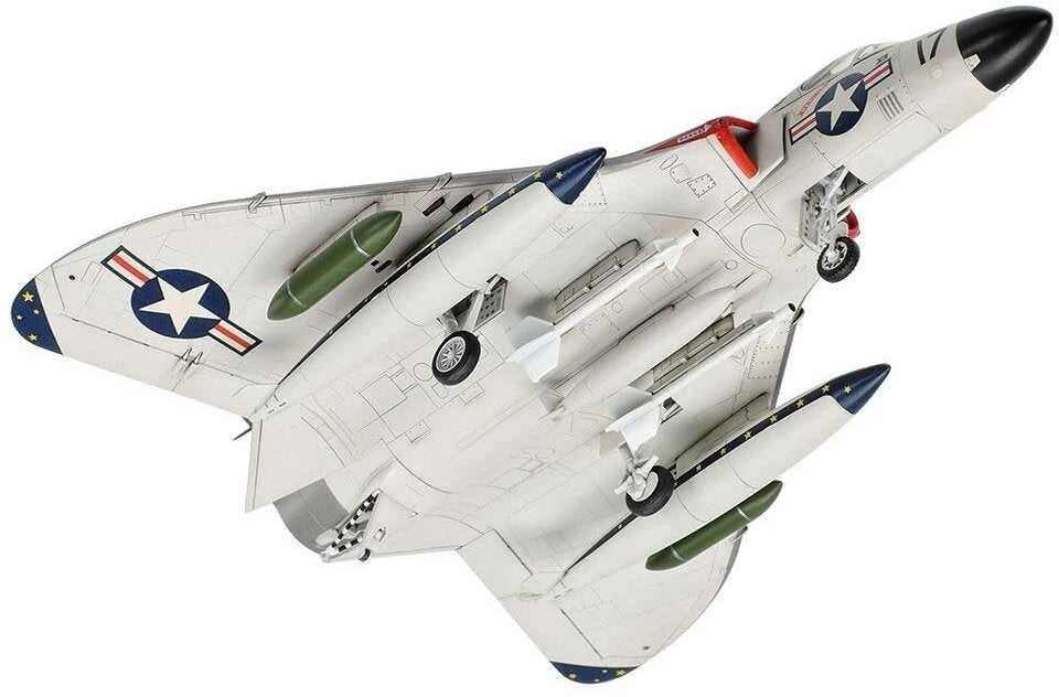 Tamiya Douglas F4D-1 Skyray 1/72 plastikinis lėktuvo modelis (60741)