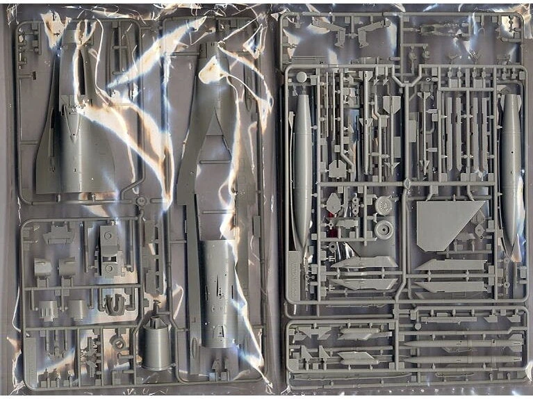 Tamiya F-16CJ Fighting Falcon 1/48 plastikinis naikintuvo modelis kolekcionieriams