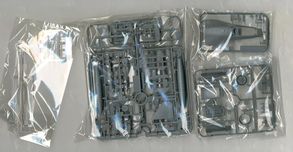 Tamiya F-16CJ Fighting Falcon naikintuvo plastikinis modelis 1/72