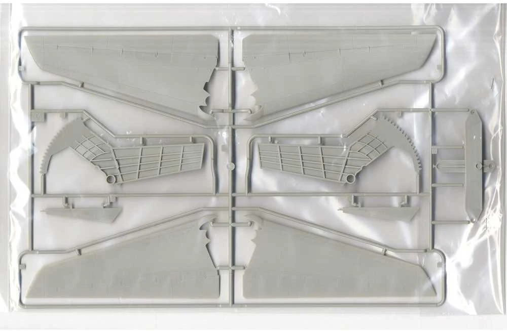 Tamiya Grumman F-14D Tomcat 1/48 plastikinis surinkimo rinkinys (61118)