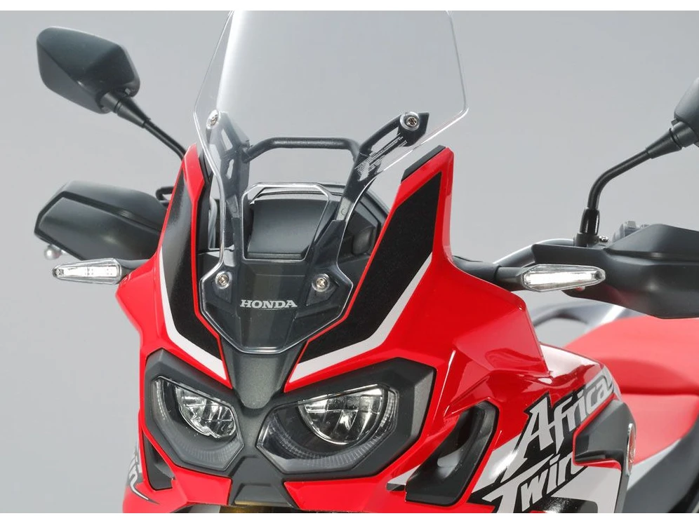 Tamiya Honda CRF1000L Africa Twin Enduro 1/6 surenkamas modelis 16042