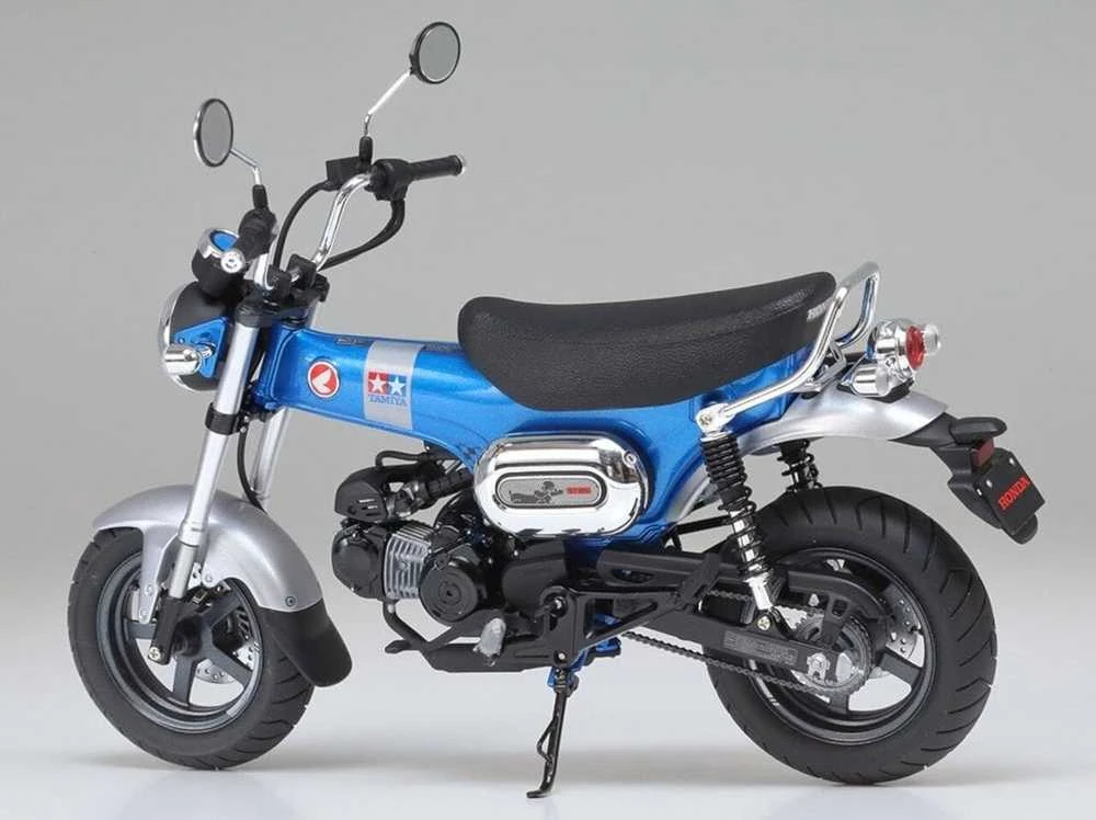 Tamiya Honda Dax 125 riboto leidimo 1/12 surenkamas modelis