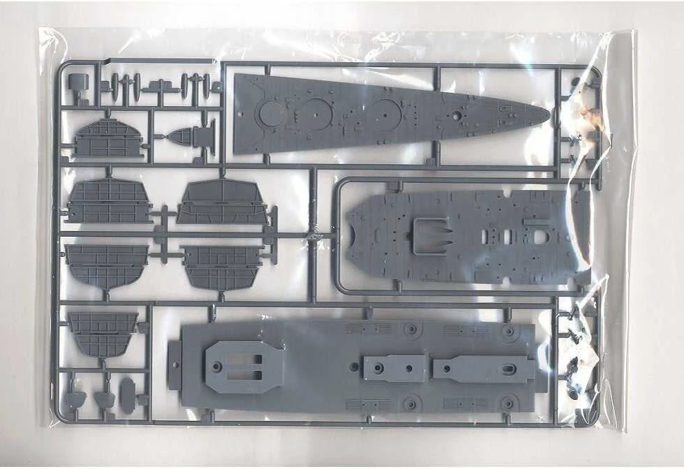 Tamiya IJN Mogami japonų lėktuvnešis kreiseris 1/350