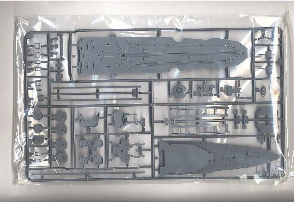 Tamiya IJN Mogami japonų lėktuvnešis kreiseris 1/350