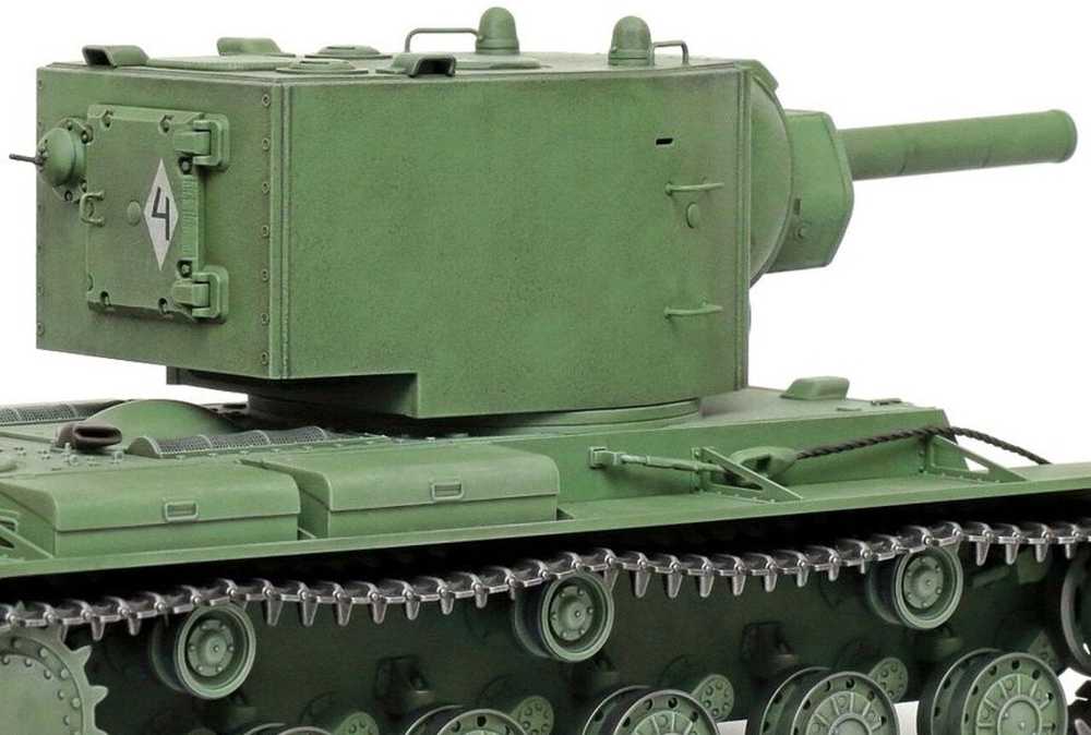 Tamiya KV-2 retro sunkusis tankas 1/35 plastikinis modelis