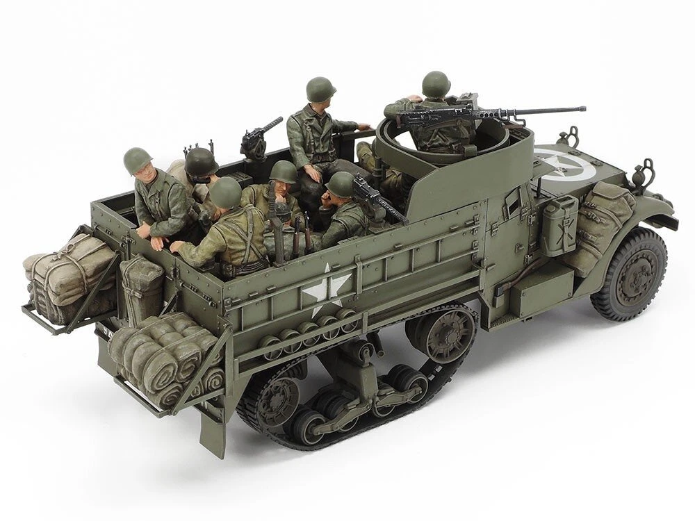Tamiya M3A2 Halftrack šarvuotis su 9 JAV kariais, modelis 1/35 35070