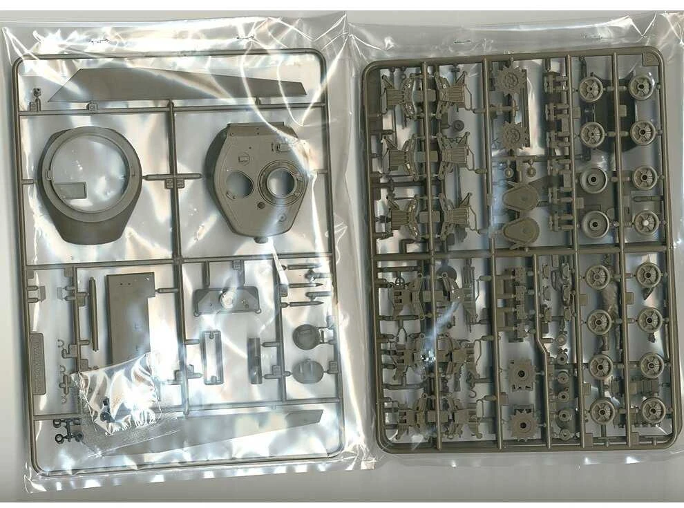 Tamiya M4A3E2 Jumbo amerikietiško tanko plastiko modelis 1/35