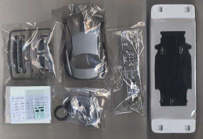 Tamiya Mercedes‑Benz SLR 722 1/24 plastikinis surenkamas modelis (24317)