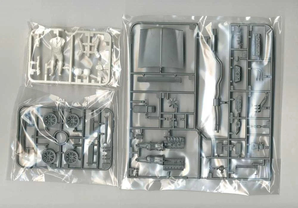 Tamiya Nissan Skyline 2000 GT-R Street Custom 1/24 modelis