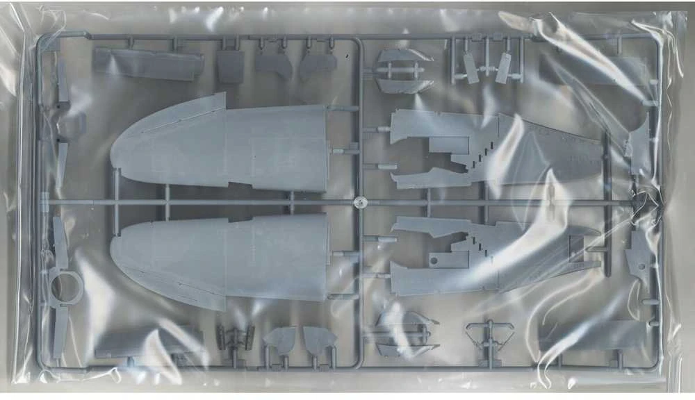 Tamiya – Republic P-47D Thunderbolt „Bubbletop“ ir 1/4 tonos 4x4 lengvųjų transporto priemonių rinkinys, 1/48, 25214