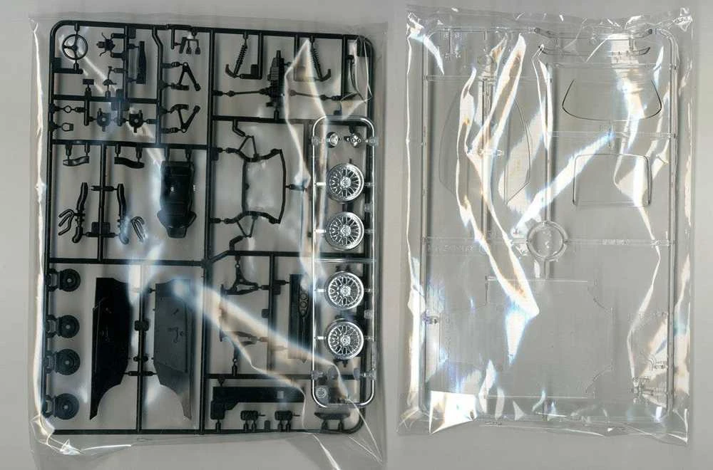 Tamiya Porsche 911 GT2 Road Version 1/24 plastikinis surinkimo rinkinys