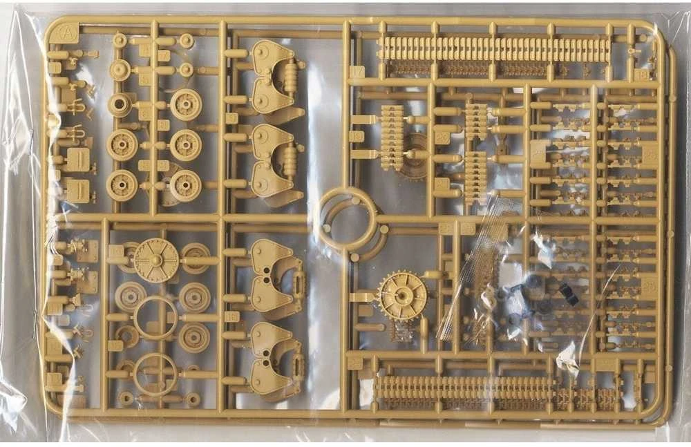 Tamiya – prancūziškas lengvasis tankas R35, 1/35, 35373