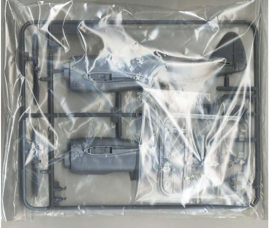 Tamiya Republic P-47D Thunderbolt Razorback 1/72 plastikinis modelis