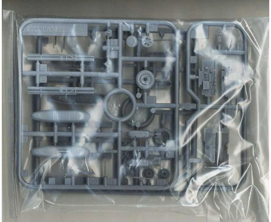 Tamiya Republic P-47D Thunderbolt Razorback 1/72 plastikinis modelis