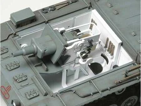 Tamiya StuG III Ausf.B 1/35 plastikinis tanko modelis