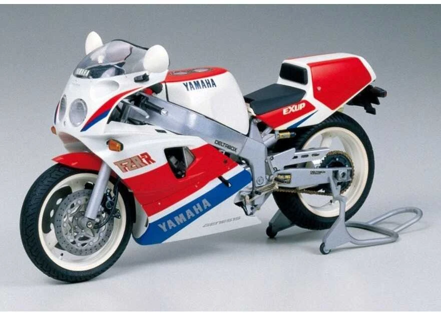 Tamiya Yamaha FZR750R OW01 1/12 plastikinis motociklo modelis