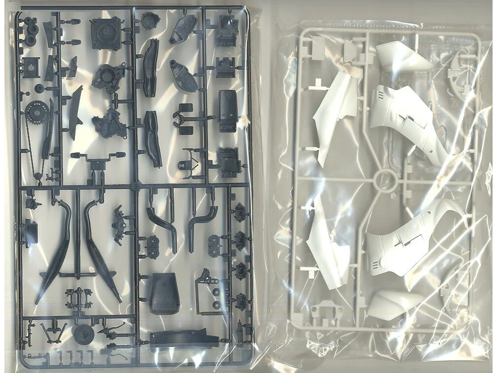 Tamiya Yamaha RZV500R 1:12 plastikinis surenkamas motociklo modelis