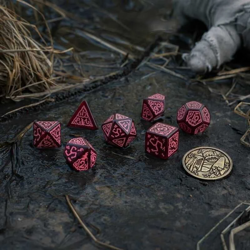 Q-workshop The Witcher Crones - Whispess Kauliukų Rinkinys