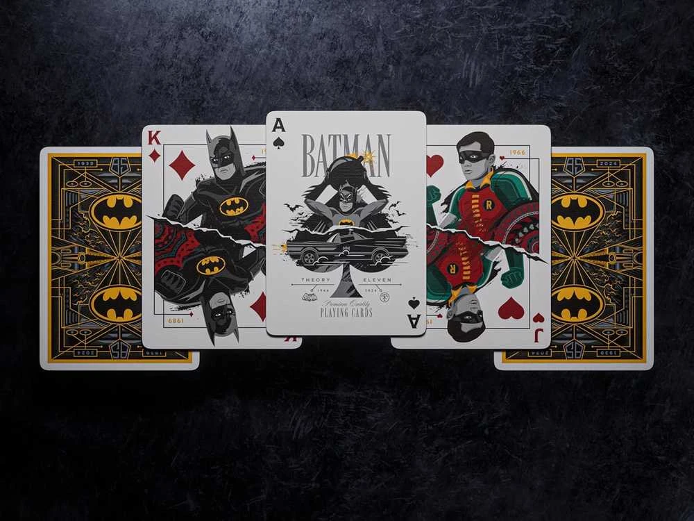 Theory 11 Kortų Žaidimas - Batman 85-ojo Jubiliejaus Kaladė 52 Kortos + 2 Džokeriai Juoda/Geltona/Sidabrinė