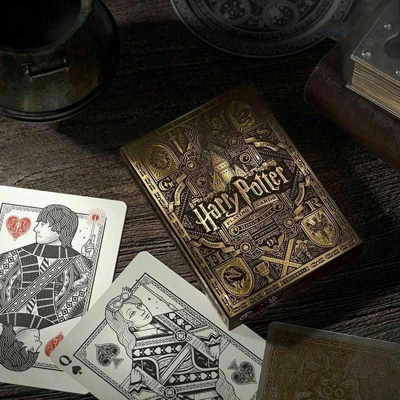 Theory11 Harry Potter Hufflepuff Geltonos žaidimo kortos