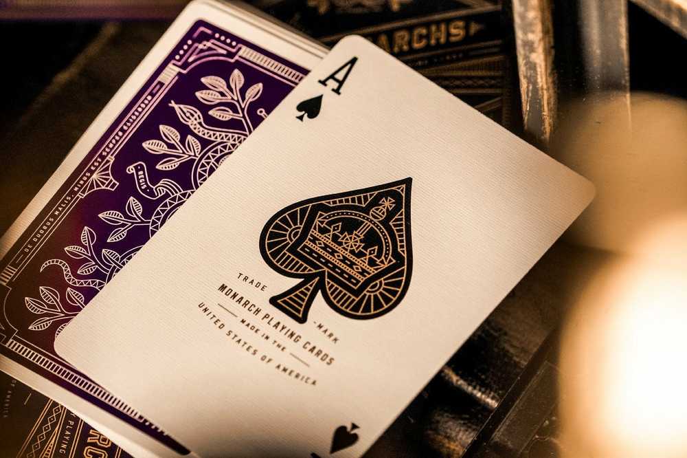 Theory11 Monarchs kortos (Violetinės)